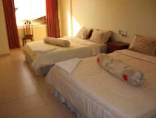 Chhne Chulsa Hotel Сиханоуквил Екстериор снимка